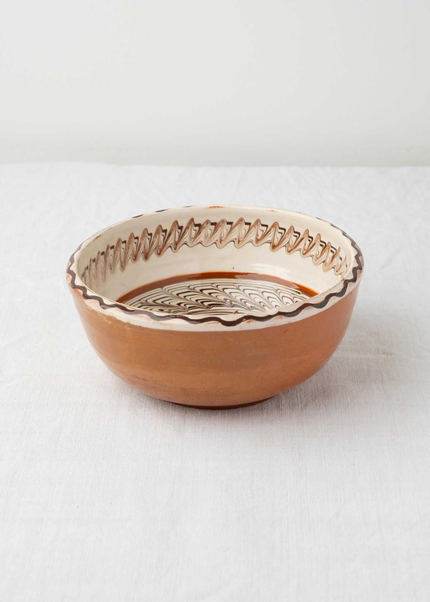 Horezu Hand Painted Deep Soup Bowl - Ecru