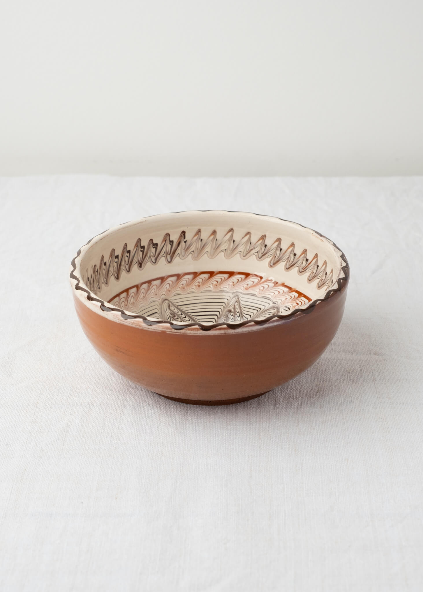 Horezu Hand Painted Deep Soup Bowl - Ecru