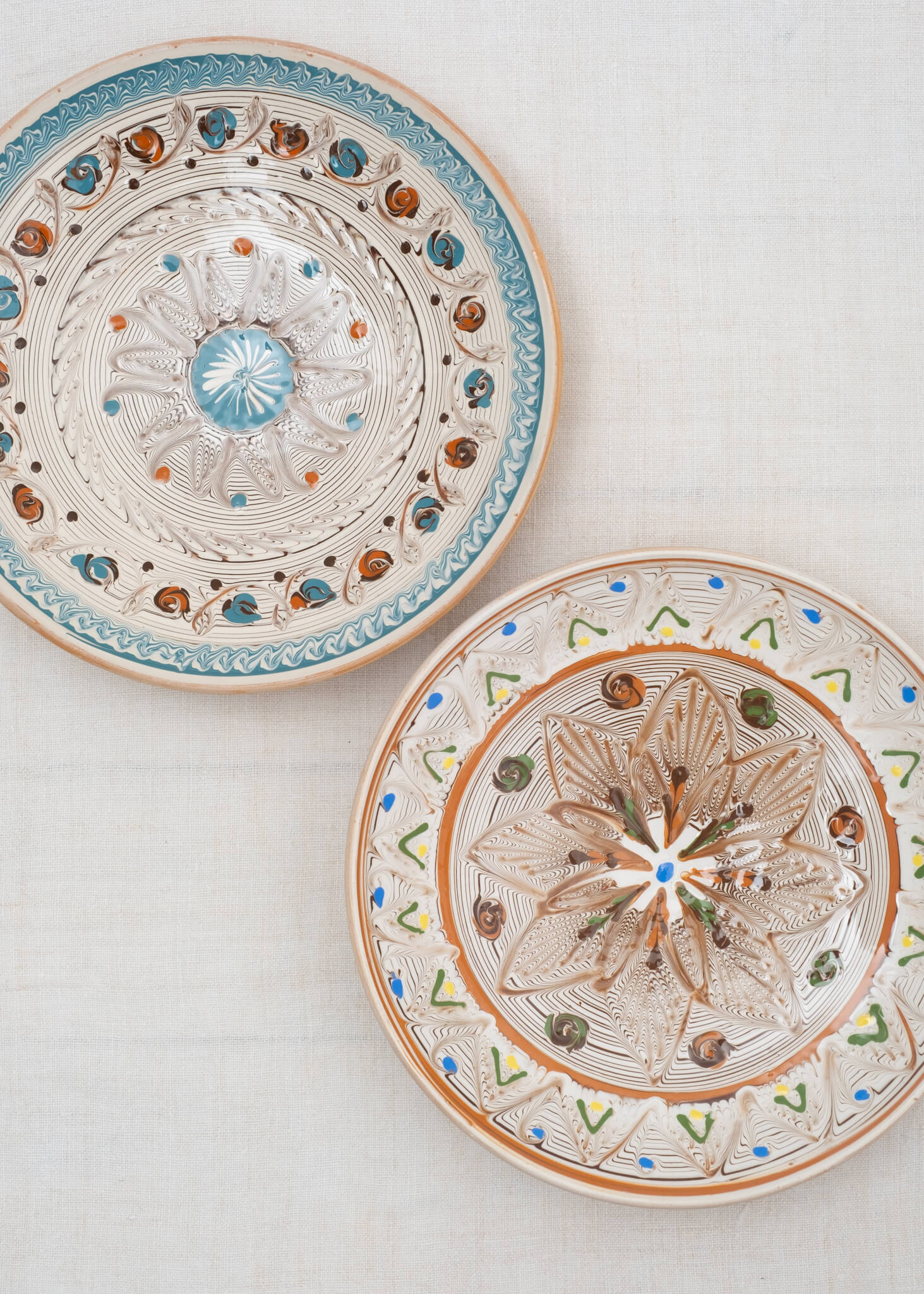 Horezu Deep Plate - Ecru/Tan/Sage
